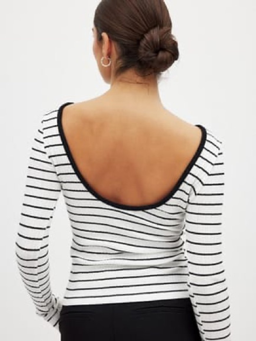 Striped Scoop-Back Long Sleeve Tee - White/Black